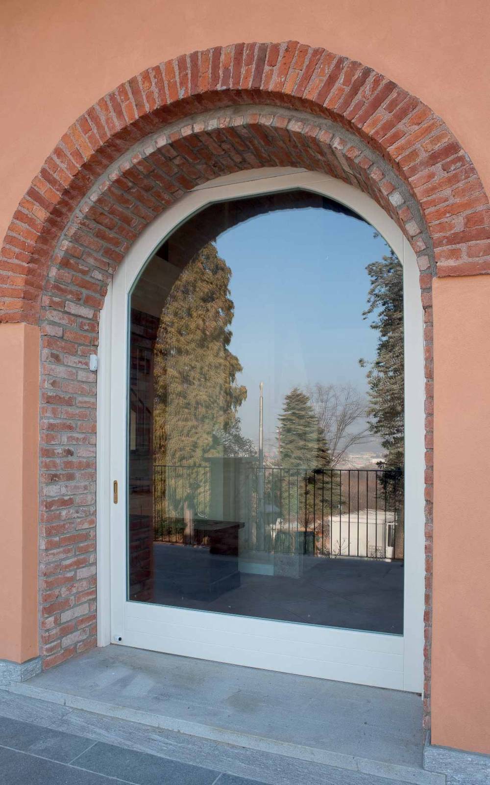 corbetta-serramenti-Realizzazione portoncino su misura a Cantù (1)